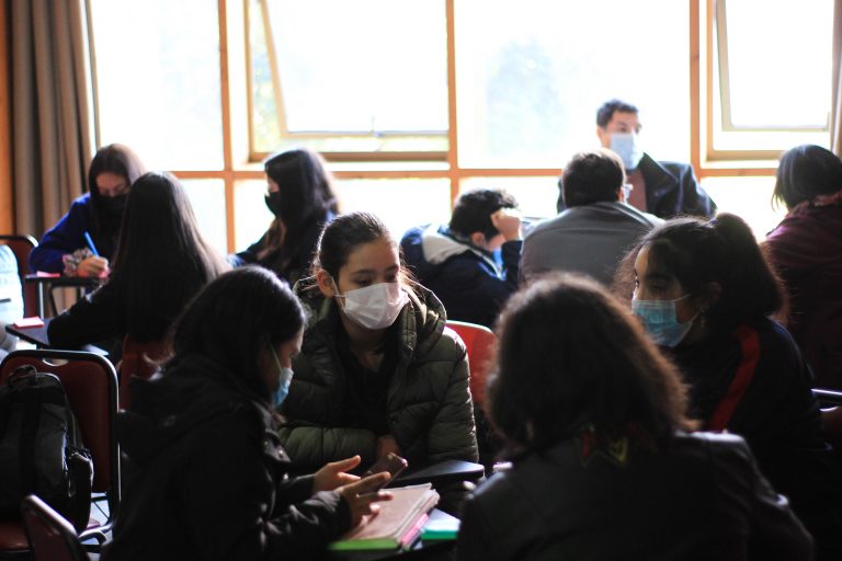 Equipos de Investigación e Innovación Escolar se capacitaron gracias al PAR Explora Los Lagos