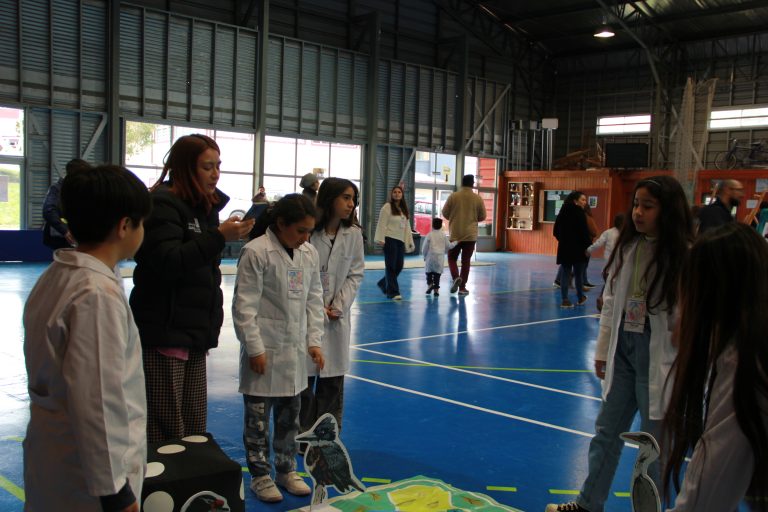Ciencias y tecnología presentes en el territorio regional junto a Explora Los Lagos para celebrar la investigación escolar