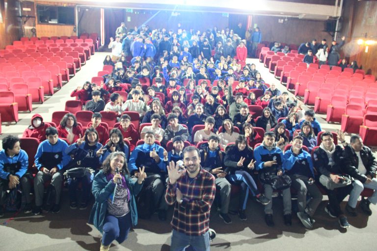 Con charla sobre ondas gravitacionales AstroExpediciones 2023 culmina agenda de Científic@s en Aulas PAR Explora