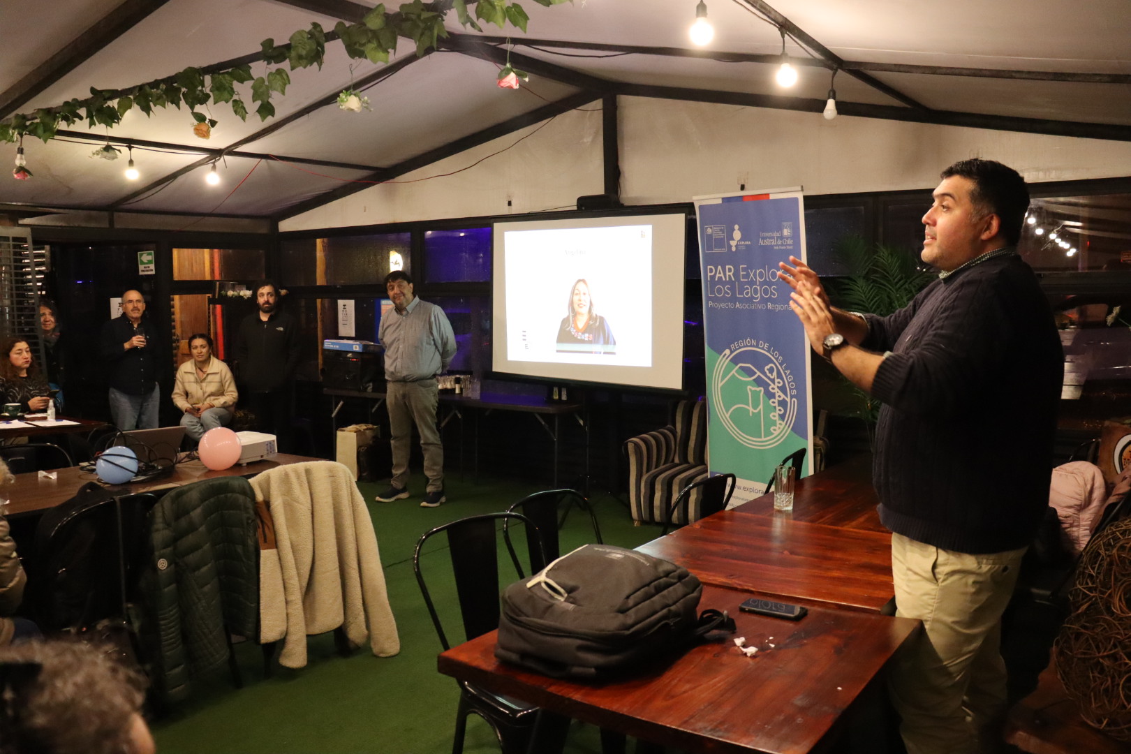 En Café Científico de Puerto Montt se presentó estrategia para conocer agudeza visual de estudiantes de 1° básico