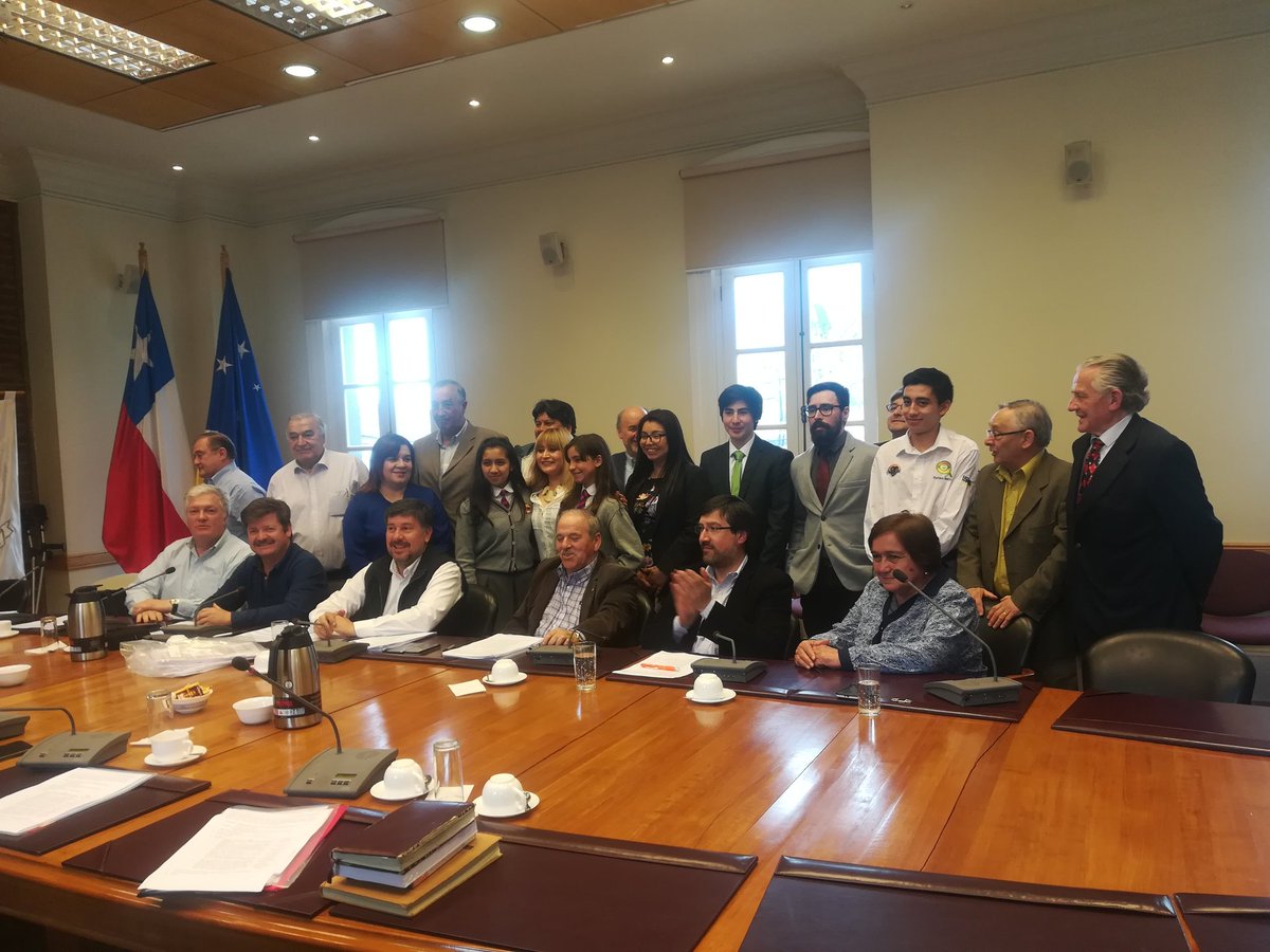 Consejo Regional brinda reconocimiento a ganadores del Congreso Regional Escolar de la Ciencia y la Tecnología
