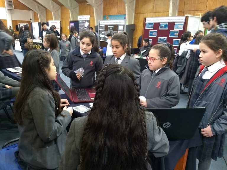 Así se vive la XIX Feria Científica Escolar en Puerto Natales