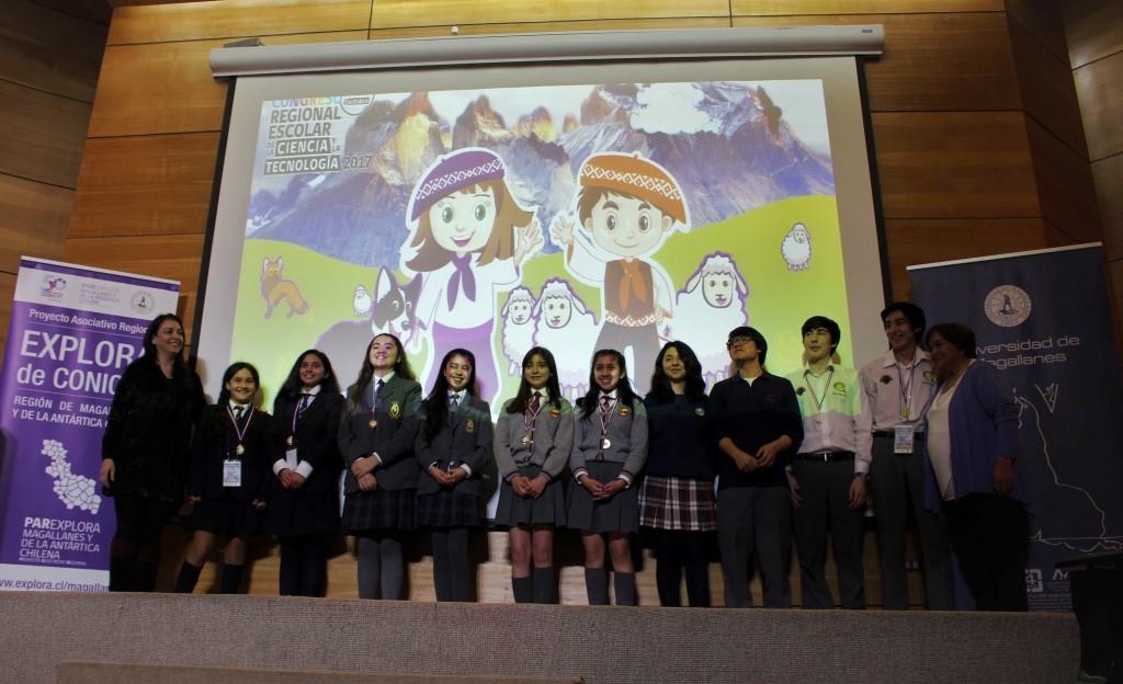 Equipos investigadores del Colegio Puerto Natales y Escuela Pedro Pablo Lemaitre obtienen primer lugar en el Congreso Regional Escolar de la Ciencia y la Tecnología