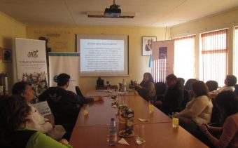 La presidenta de la Sociedad Chilena de las Ciencias del Mar, Sandra Ferrada, presentó los resultados del Proyecto de Valoración Explora de CONICYT: "CIMAGA Patagonia: Ciencia, mar y gastronomía Patagonia".