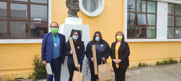 Escuela Arturo Prat prepara su participación en el Congreso Nacional