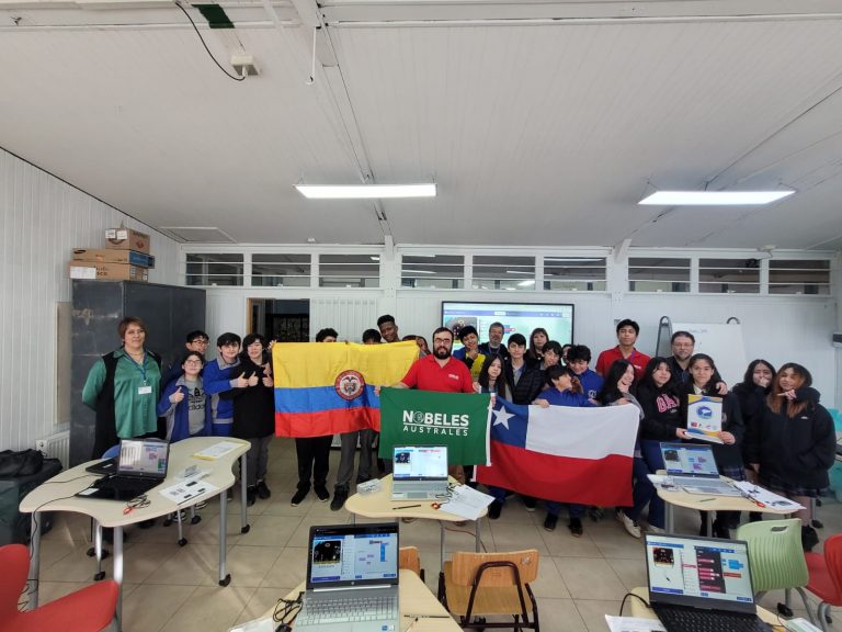 Exitoso taller de “Explora tu ciencia”,sobre MICROBITS a estudiantes de la Escuela Hernando de Magallanes