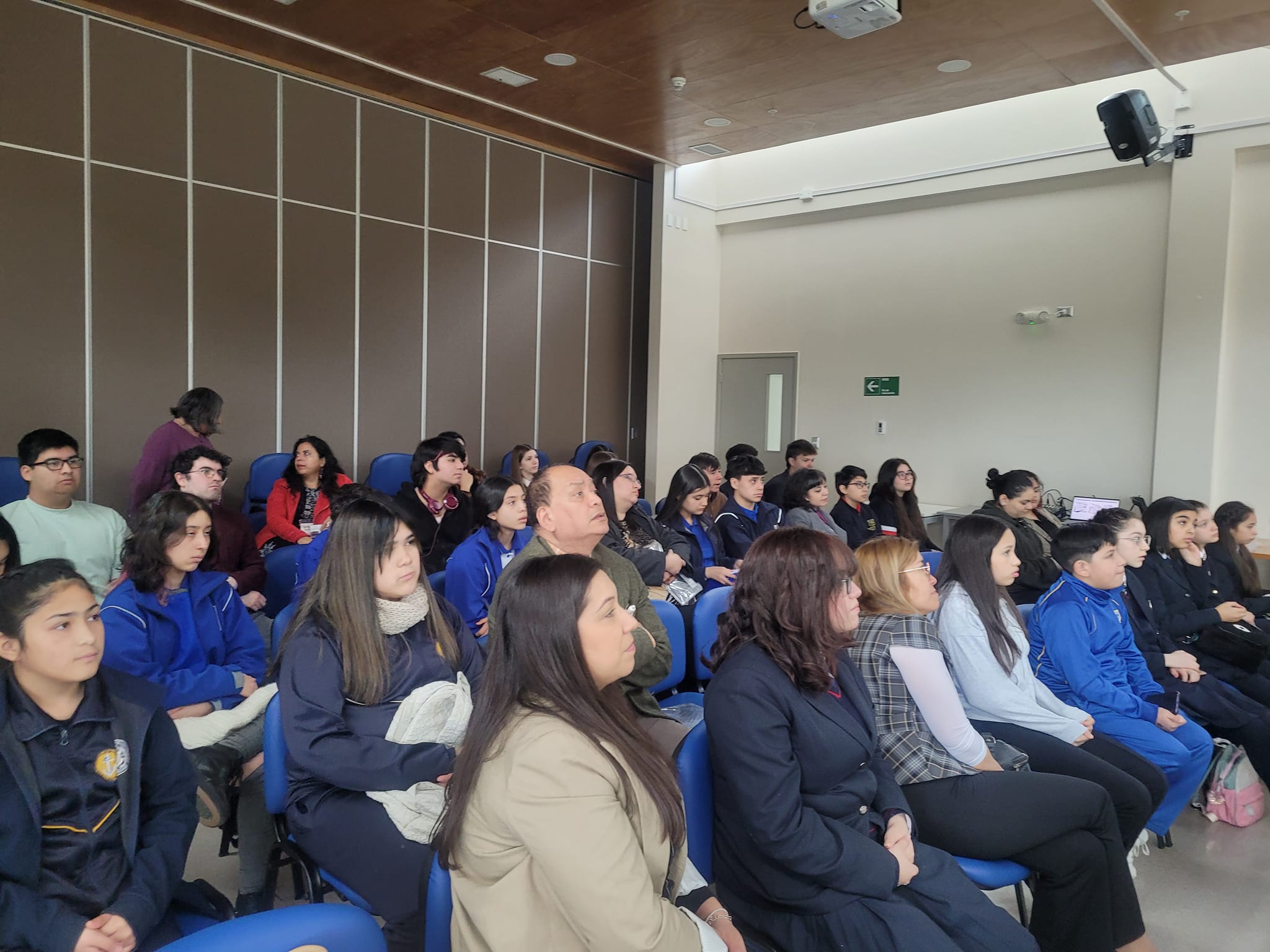 DOCENTES Y ESTUDIANTES DEL INSTRUMENTO IIE DE PAR EXPLORA MAGALLANES  SE CAPACITARON EN NUEVOS ENFOQUES DIDÁCTICOS  DE LAS MATEMÁTICAS , ROLES Y ESTEREOTIPOS DE GÉNERO EN EL AULA