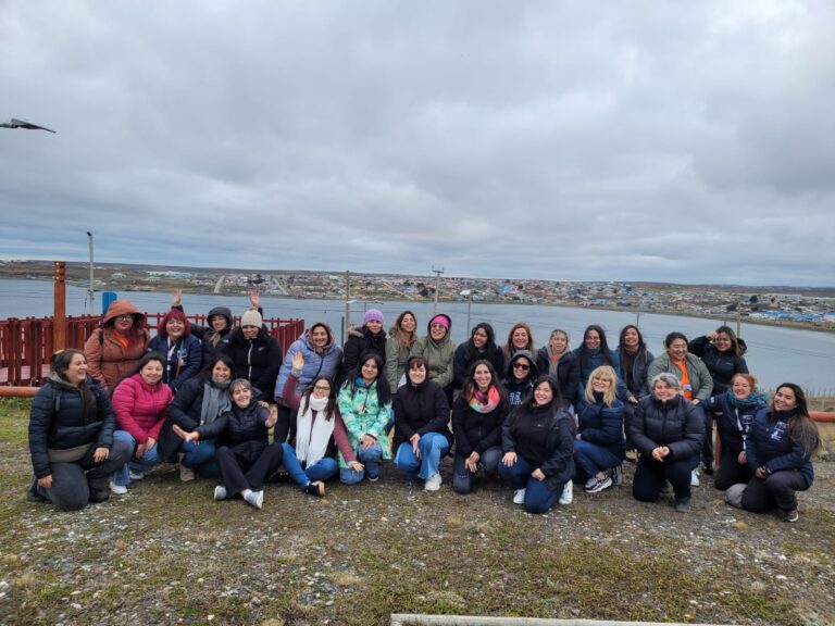 31 educadoras y técnicas de párvulos de distintas localidades participaron en la capacitación del Programa de Indagación para Primeras Edades (PIPE) del PAR Explora Magallanes en Porvenir