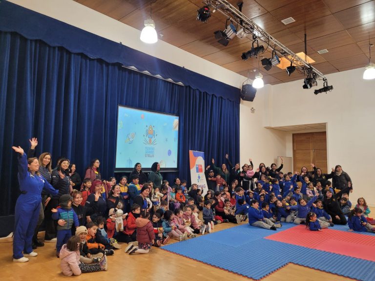 Con Cuentacuentos de astronomía para toda la comunidad PAR Explora Magallanes celebró el Festival de la Ciencia 2025