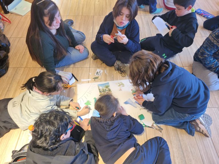 Estudiantes de la Escuela Fronteriza Dorotea realizaron una jornada pedagógica en Cerro Castillo, enmarcado en la aplicación Campamento Explora Va