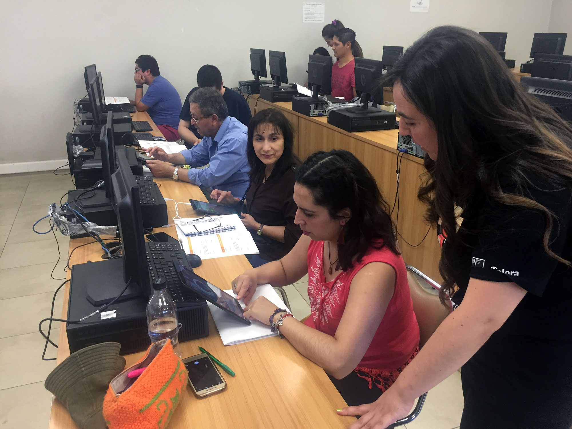 Docentes se capacitan para enseñar Ciencias a través de videojuegos