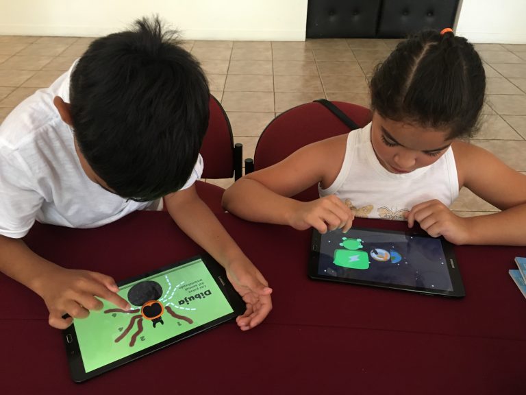 Videojuegos educativos para aprender ciencias en verano