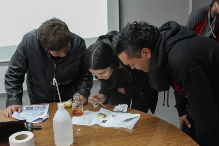 Docentes y Educadores actualizan sus conocimientos en la enseñanza de la ciencia