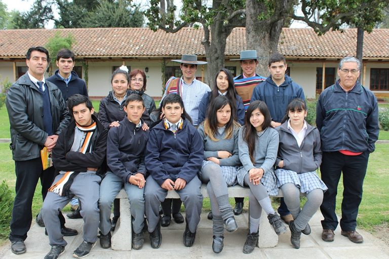 Estudiantes visitan laboratorios y museos abiertos de la región