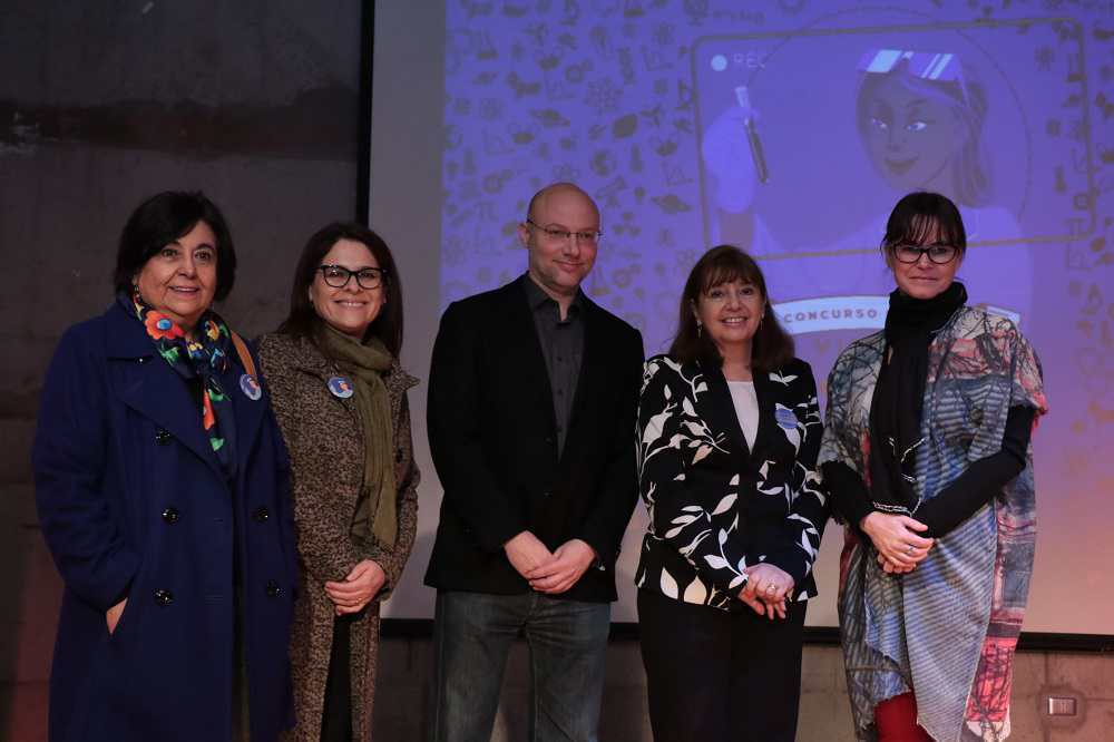 Concurso de videos busca resaltar el aporte de científicas chilenas