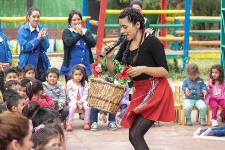 Premiamos a estudiantes ganadores del Álbum de los Océanos