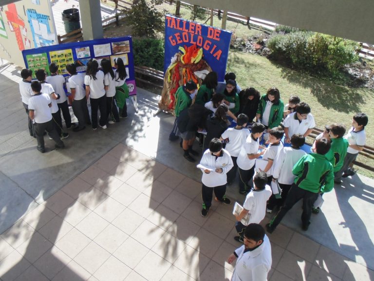 Estudiantes celebraron día de la Geología en Machalí