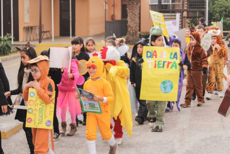 Estudiantes celebraron Día de la Tierra