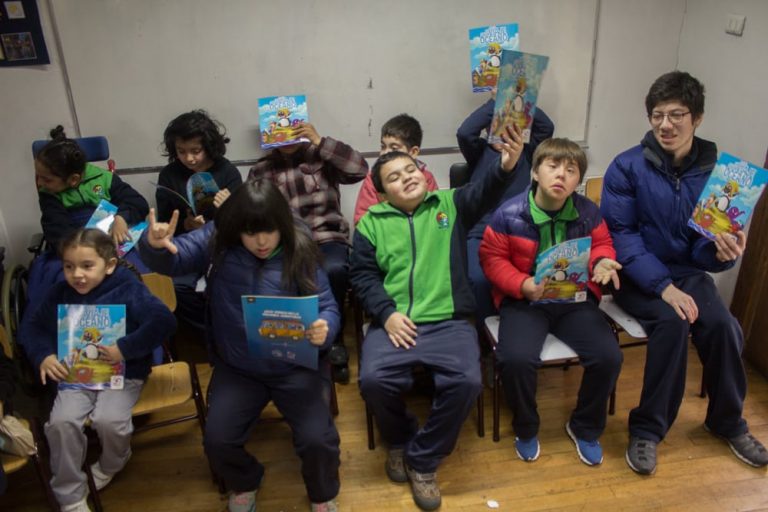 ¡Docente, Apúrate! Quedan pocos cupos para pedir tu álbum Explora