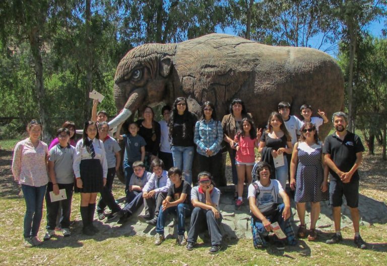 Estudiantes ganadores de feria científica de Rancagua visitaron museo MELT