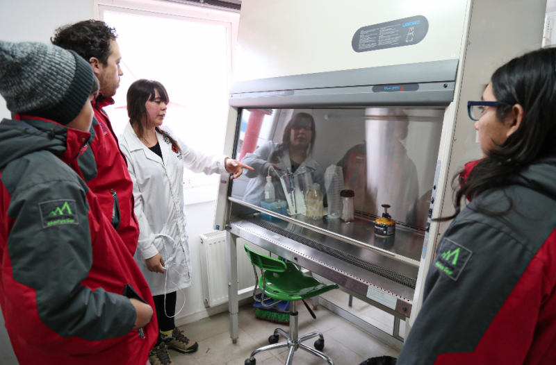 Estudiantes de Codegua realizaron pasantía científica en INACH