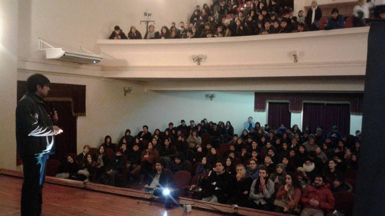 “Todas las Aves Son Dinosaurios”