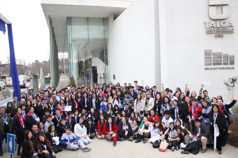 Estudiantes de cuatro regiones compartieron en feria científica