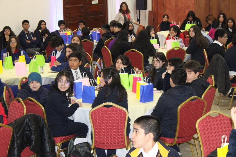 Más de 500 personas se reunieron en primeros encuentros de IIE