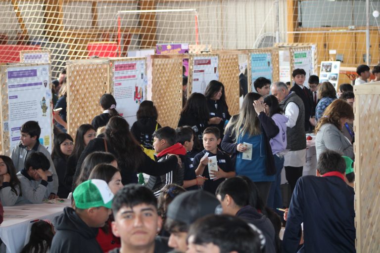 Equipos científicos escolares mostraron sus proyectos en la Socialización Regional IIE 2025