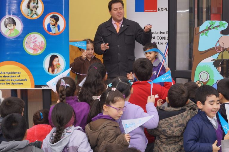 Inauguran Muestra Científica “Explorando con los Sentidos” en Paillaco