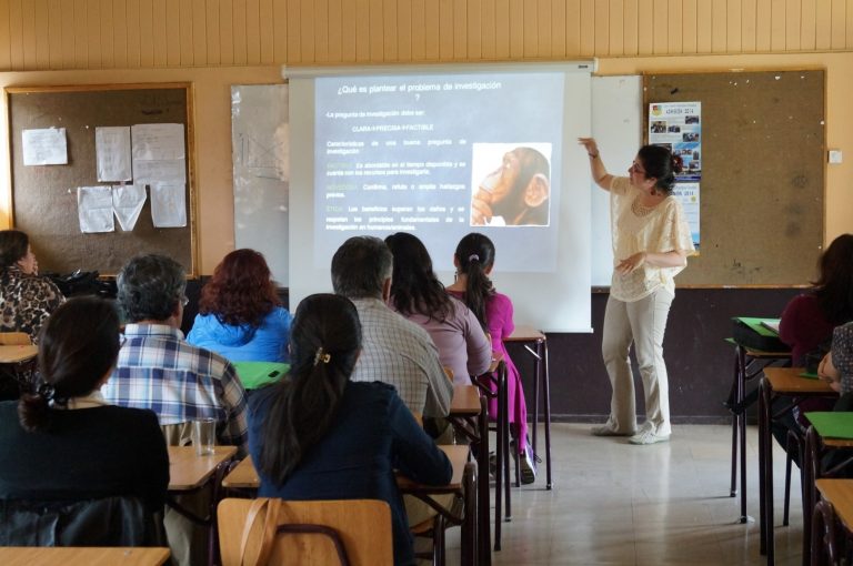 Taller Educárbol de CORMA y EXPLORA llega a Paillaco