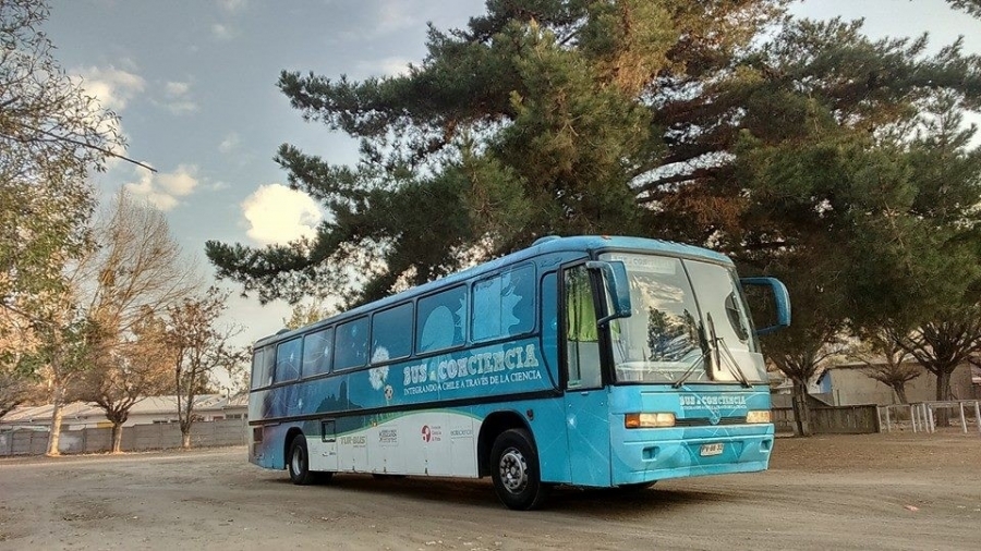 El laboratorio móvil Bus ConCiencia llega a Los Ríos