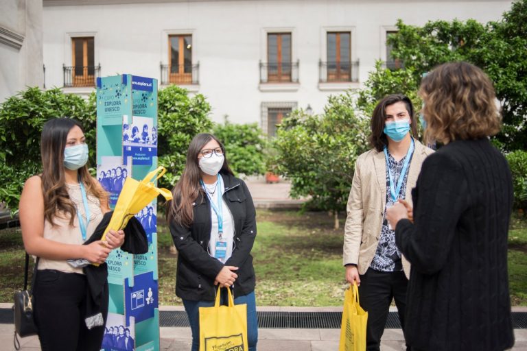 Ministerio de Ciencia invita a jóvenes a postular a carreras científicas a través del Cupo Explora UNESCO