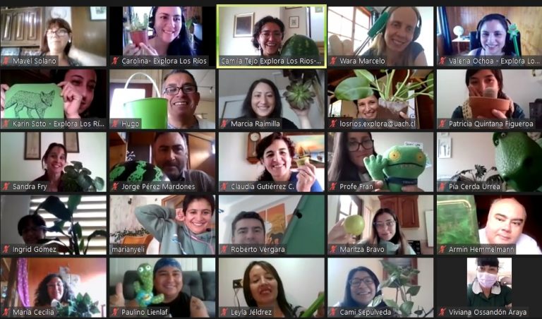 Docentes de Los Ríos participaron de una semana de capacitaciones en el Campamento Explora VA!