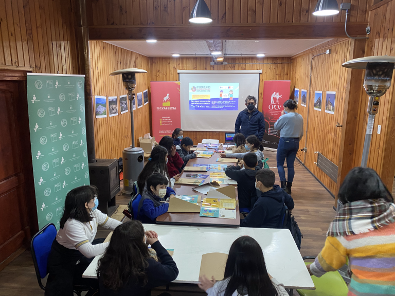 CENTRO CULTURAL DE FUTRONO ACOGE EL PRIMER TALLER DEL CONCURSO EXPLORA EL CINE 2022