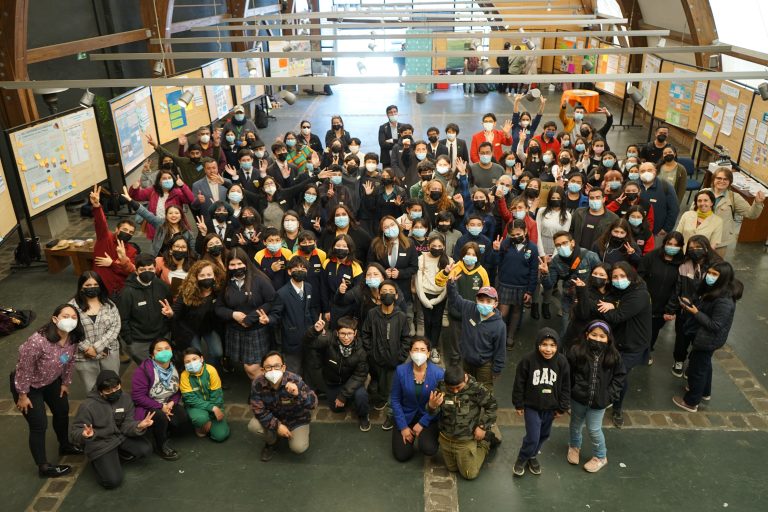 Feria de proyectos escolares cierra programa de Investigación e Innovación Escolar Explora Los Ríos 2022