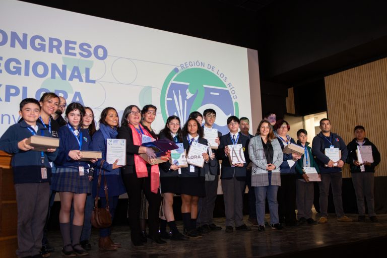 Estudiantes de las comunas Río Bueno, Paillaco y Valdivia son la selección oficial para representar la Región de Los Ríos en el Congreso Nacional Explora