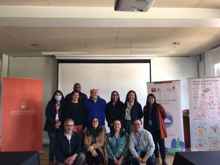 Primer encuentro del Consejo Asesor Transdisciplinar reunió a especialistas en torno a comunidades educativas y establecimientos públicos y privados
