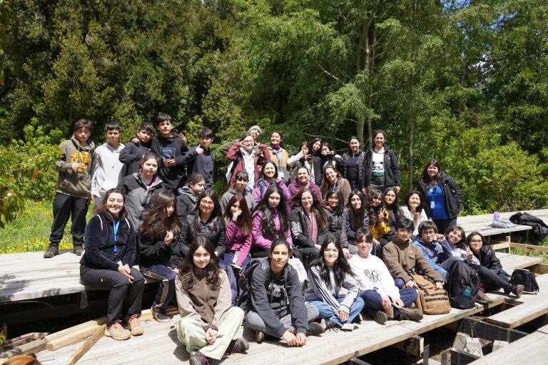 Proyecto Explora Los Ríos realizó salidas pedagógicas a parques nacionales, reservas biológicas y sitios patrimoniales con estudiantes de establecimientos educacionales de la región