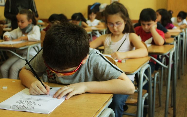 Olimpiada de Ciencia comenzó con masiva convocatoria