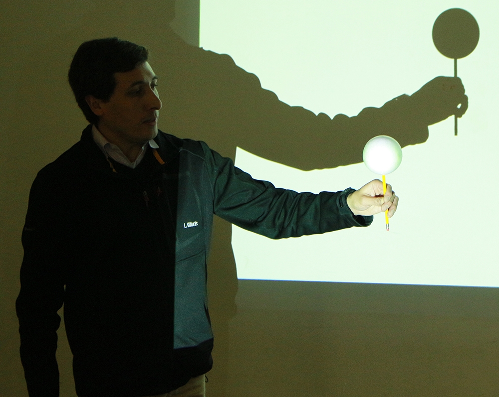 “Astronomía Exploratoria” inauguró el ciclo de talleres de preparación para el “Día de la Ciencia en Mi Colegio”