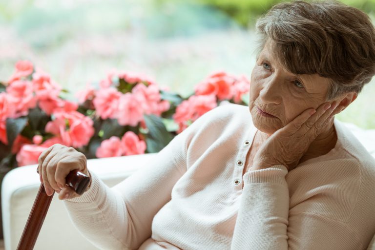 Dos investigaciones buscan contribuir a la disminución el Alzheimer en Chile