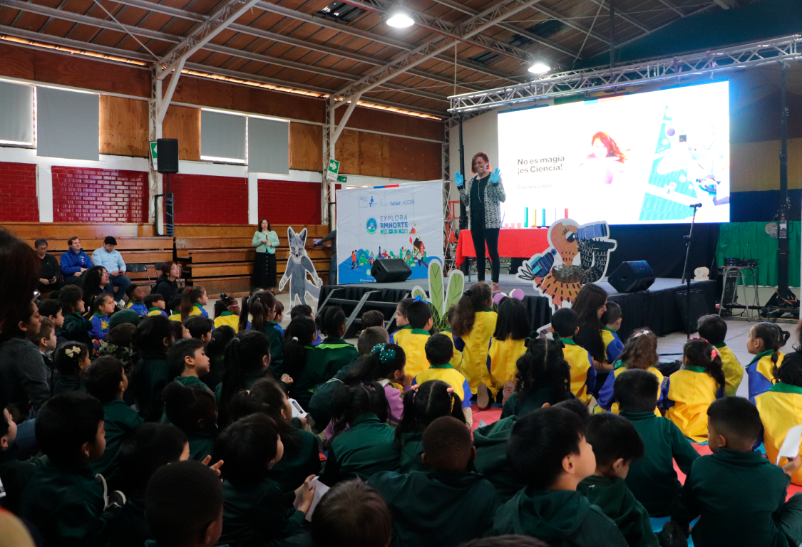 Más de 1000 estudiantes despertaron la curiosidad en el Festival Escolar de Ciencias de Curacaví