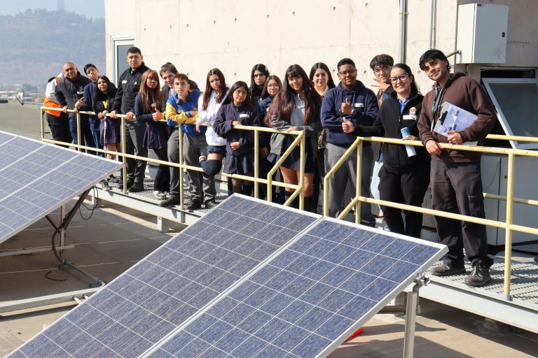 Más de 300 estudiantes celebraron el Día de la Tierra con ciencia y acción junto a Explora RM Norte