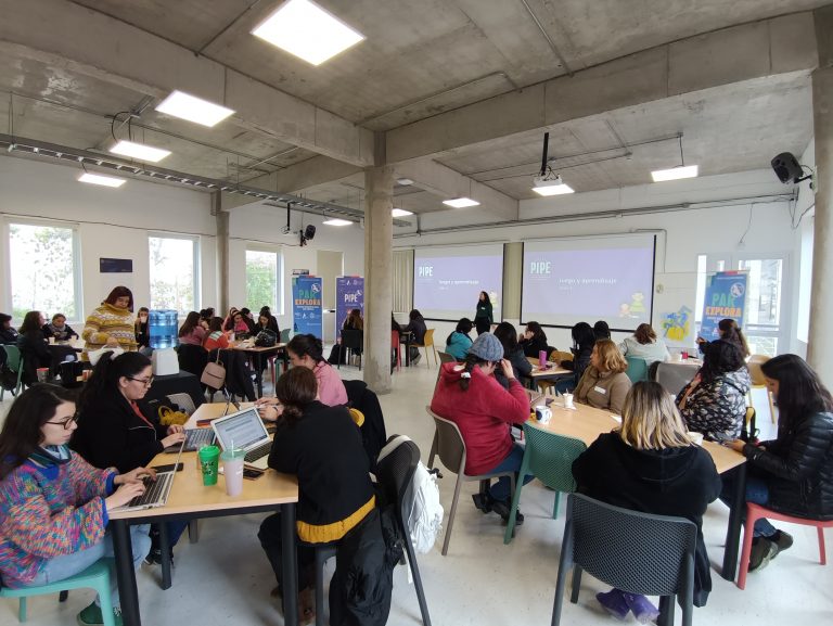 El juego como estrategia de aprendizaje marca el tercer taller del Programa de Indagación para Primeras Edades