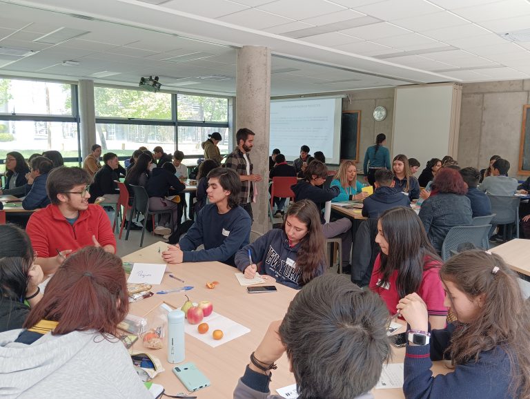 “Compartiendo nuestros proyectos”: 1er Encuentro de Socialización de Equipos IIE convoca a estudiantes de 7mo básico a 4to medio