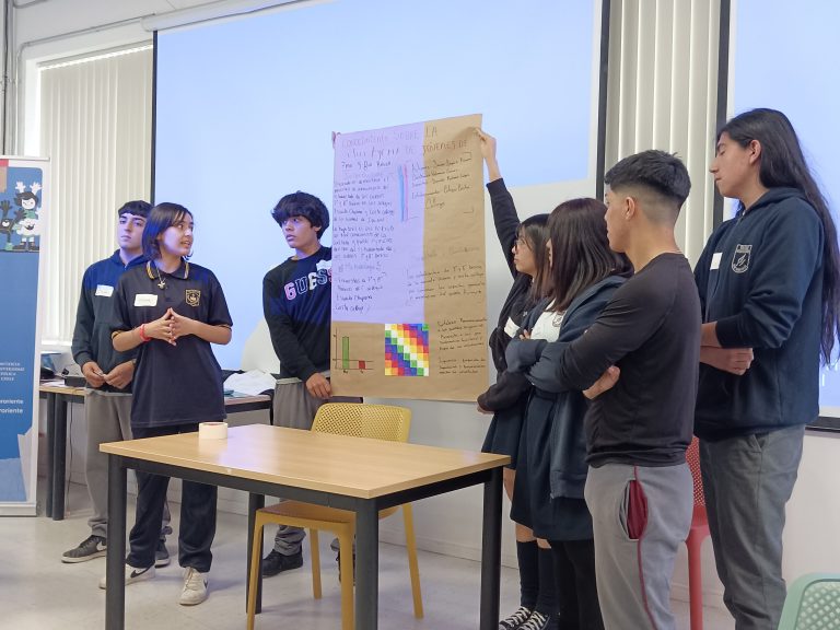 “Todos podemos ser líderes”: Taller de Liderazgo y Comunicación convoca a estudiantes de 1° básico a 4° medio que participan en IIE