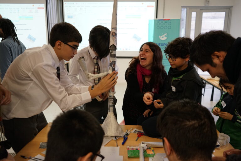 Estudiantes y docentes se sumergieron en Investigación e Innovación Escolar