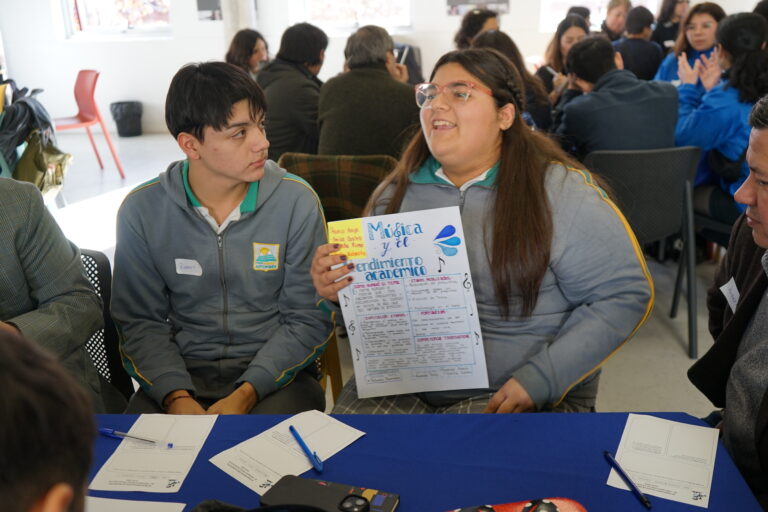 Estudiantes presentan avances de sus proyectos de investigación o innovación en socialización intermedia de IIE