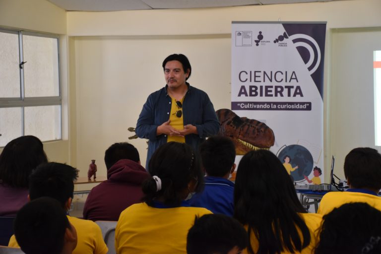ESTUDIANTES DE LA TIRANA CONOCIERON SOBRE MEGAFAUNA QUE HABITÓ EN LA PAMPA DEL TAMARUGAL